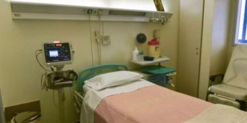 Κορωνοϊός-Νοσοκομείο Παίδων: Νόσησαν μητέρα και βρέφος! «Μας έχουν μέσα σε μια μικρή φυλακή»