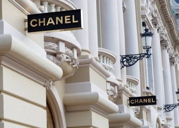 Κορωνοϊός: Η Chanel αναστέλλει τη λειτουργία της – Κλείνει εργοστάσια σε Γαλλία, Ελβετία και Ιταλία