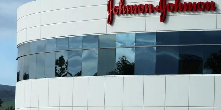 Alldaynews.gr Κορωνοϊός: Η «Johnson & Johnson» θα δοκιμάσει εμβόλιο κατά του ιού σε ανθρώπους