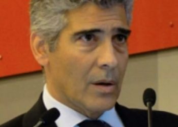 Πρόεδρος της Ιατρικής Σχολής Αθηνών: «Είμαι θετικός στον κορονοϊό»