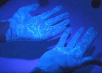 Τρομερή Εικόνα: Πώς ο κορονοϊός εξαϋλώνεται τρίβοντας 20” με σαπούνι και νερό