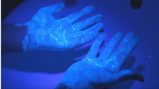 Alldaynews.gr Τρομερή Εικόνα: Πώς ο κορονοϊός εξαϋλώνεται τρίβοντας 20” με σαπούνι και νερό