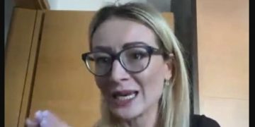 Κορονοϊός ΤΩΡΑ: “Άντε στο διάολο-Ο πατέρας μου πέθανε σαν Σκύλος και δεν ήταν άρρωστος.”[video]