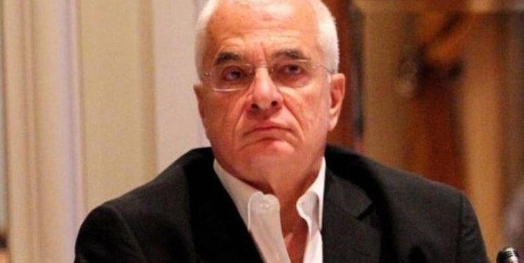 Alldaynews.gr Πρετεντέρης: «Είμαι σπίτι με τα βιβλία μου! Άντε να μην πάρουμε καμία ανάποδη»