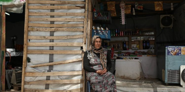 Σε πόσους θα μεταφέρει τον ιό; Γυναίκα από δομή προσφύγων πήγε να γεννήσει και βγήκε θετική