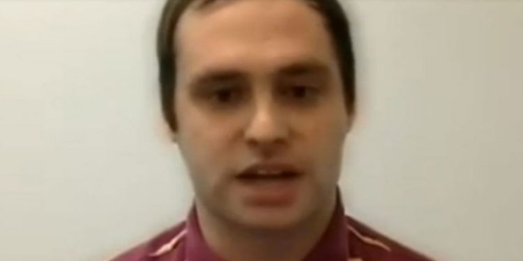 Alldaynews.gr Κορωναϊός: «Εξελίσσεται σε 3 στάδια – Θολώνουν τα μάτια, πονάνε τα κόκκαλα» Συγκλονίζει η περιγραφή Βρετανού που νόσησε