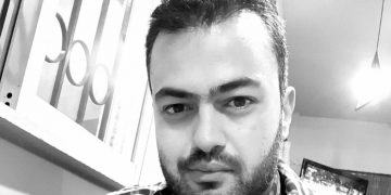 Οργή για στέλεχος της ΝΔ που… χάρηκε για το κάψιμο προσφυγικής δομής στη Λέσβο[Δείτε Ντοκουμέντα]