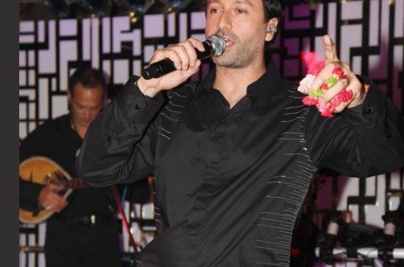 Αλέξης Νείρος: Ο τραγουδιστής που είναι ένα βήμα πριν από τον μοναχισμό στο Άγιον Όρος[photos]