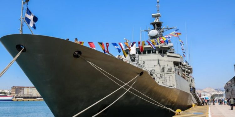 Κορωνοϊός: Σε καραντίνα η φρεγάτα «Ύδρα»