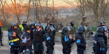 Alldaynews.gr «Πάγωσαν» οι Τούρκοι: «Απόβαση» της Frontex στον Έβρο με ισχυρές δυνάμεις