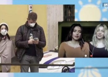 Φοιτήτριες που ήρθαν απο Ιταλία “ΚΑΙΝΕ” το Ελληνικό Κράτος-“Δεν μας έγινε κανένας έλεγχος”