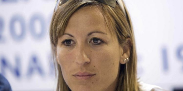 Alldaynews.gr Πηγή Δεβετζή:”Εμείς είμαστε Μ@..κες που μένουμε σπίτια μας”;;