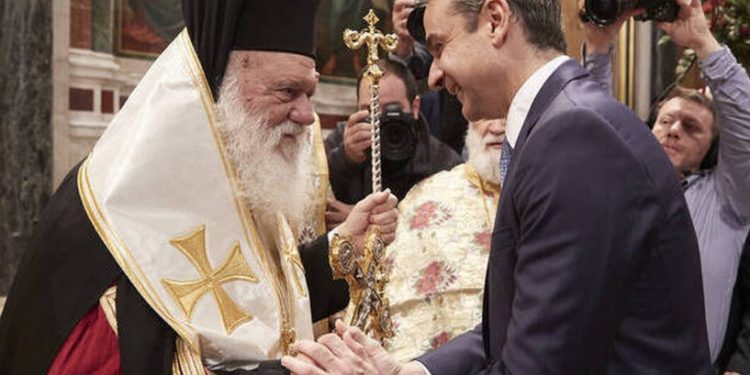 Alldaynews.gr Kορονοϊός-Τώρα: Πληροφορίες οτι Κλείνει τις εκκλησίες ο Ιερώνυμος