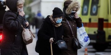Alldaynews.gr Ρε μάνα… “παλουκώσου” σπίτι μπας και κάνουμε καλοκαίρι!