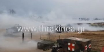 Μάχη στον Έβρο: Μετανάστες προσπάθησαν να κόψουν το φράχτη για να μπουν στην Ελλάδα[video]