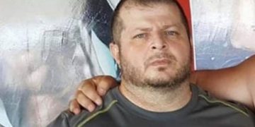 Κορονοϊός: Ανείπωτος Θρήνος για τον Θάνατο του 47χρονου Ερίκου Παναγασίδη[photos]