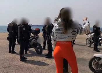 Σαλονικιά σε κρεσέντο συνωμοσιολογίας για τον κορονοϊό – «Ψέμα, γ@μ@ τους σατανάδες μέσα»[video]