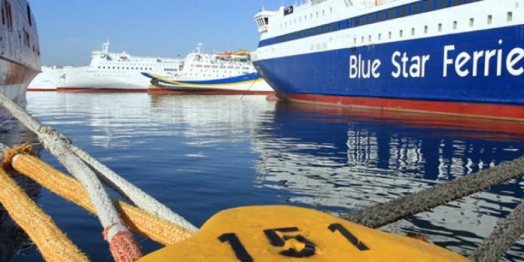 Κορωνοϊός: SOS από τις Κυκλάδες για τους χιλιάδες εκδρομείς