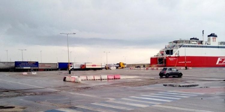 Alldaynews.gr Κραυγή αγωνίας από Άνδρο, Τήνο και Μύκονο: Κίνδυνος να μείνουν χωρίς πλοίο την επόμενη εβδομάδα