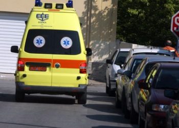 Λάρισα: Στο νοσοκομείο μαθητής γυμνασίου – Έπεσε από τις σκάλες στο σχολείο και χτύπησε στο κεφάλι