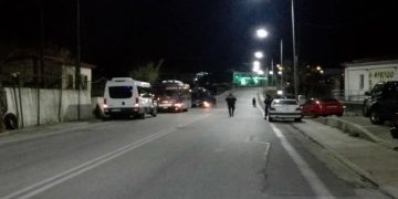 Alldaynews.gr Εκατοντάδες μετανάστες-πρόσφυγες έφυγαν από τη Μόρια και πηγαίνουν στο λιμάνι