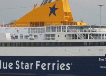 Κορωνοϊός: Το Blue Star Mykonos πρώτο ελληνικό πλοίο σε καραντίνα – Αγωνία για 380 επιβάτες