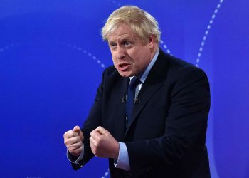 ΑΠΙΣΤΕΥΤΑ ΜΕΤΡΑ στην Βρετανία: Σε αυστηρή απομόνωση για 4 μήνες όλοι οι άνω των 70 – Επιτάξεις ξενοδοχείων και νοσοκομείων