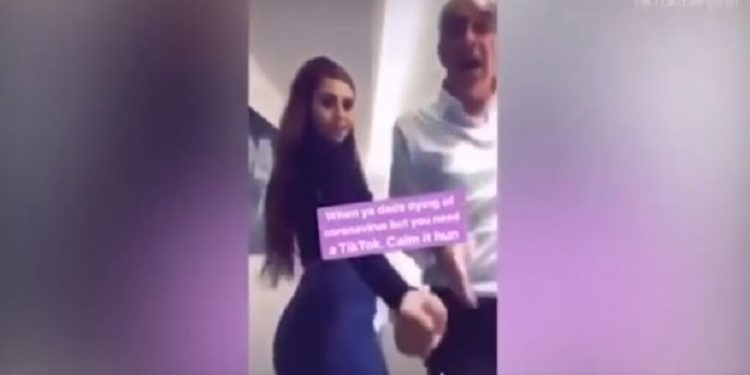 Σάλος με τον CEO του Harrods που κάνει πλάκα με την κόρη του για τον κορονοϊό (vid)