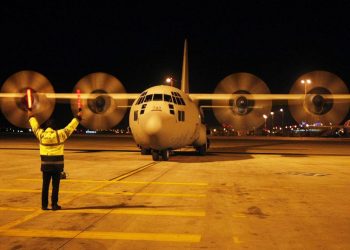 Alldaynews.gr Πέταξαν C-130 για τον γιο εφοπλιστή που διέφυγε στην Ικαρία με κορωνοϊό, την στιγμή που άλλοι πεθαίνουν αβοήθητοι