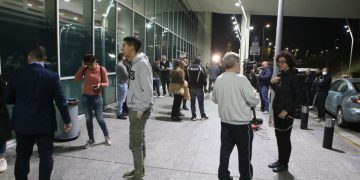 Alldaynews.gr Κορωνοϊός: Σκηνές χάους σε αεροπλάνο με Κύπριους φοιτητές (Video)