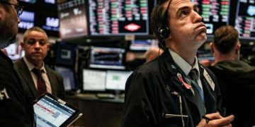 Alldaynews.gr Κορωνοϊός στις αγορές! Μαύρη Δευτέρα! Ελεύθερη πτώση στα χρηματιστήρια σε όλο τον κόσμο