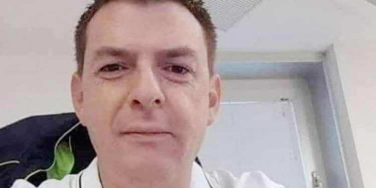 Alldaynews.gr Κορωνοϊός: «Κοιμήσου, θα τα καταφέρω» – Συγκλονίζει το μήνυμα τραυματιοφορέα στη σύζυγό του – Πέθανε λίγες ώρες μετά