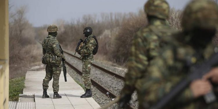 Alldaynews.gr Τουρκικά πυρά στον Έβρο πάνω από ελληνικό τζιπ