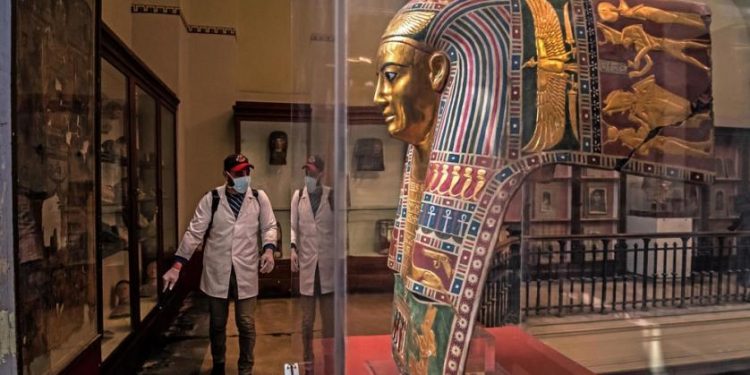 Άσχημο σημάδι: Κλείνουν οι πλαζ σε όλη την Αίγυπτο για τον περιορισμό της εξάπλωσης του κορονοϊού