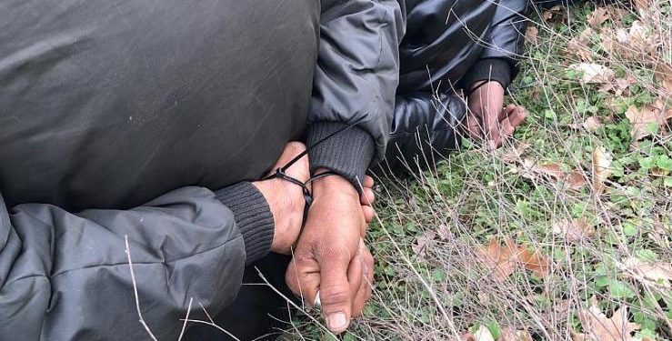 Alldaynews.gr Έβρος: Συλλήψεις μεταναστών με τάι-ραπς on camera