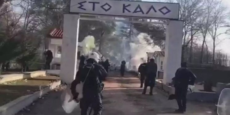 Alldaynews.gr Έβρος-ΤΩΡΑ: Νέα επεισόδια στις Καστανιές! Χημικά και δακρυγόνα στα σύνορα