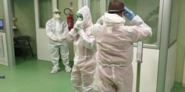 Alldaynews.gr Δραματική επιστολή νοσοκομειακών γιατρών: «Από αύριο Δευτέρα μπαίνουμε στην πιο κρίσιμη φάση…»