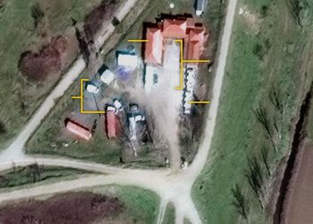 Απίστευτη καταγγελία NYT: Σε μυστική τοποθεσία κράτησης στον Πόρο οδηγούνται οι πρόσφυγες