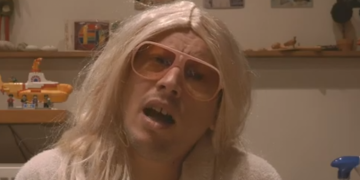 Alldaynews.gr «Τρώω σουβλάκια, ακούω μπιτάκια»: Νέο επικό τραγούδι για την καραντίνα