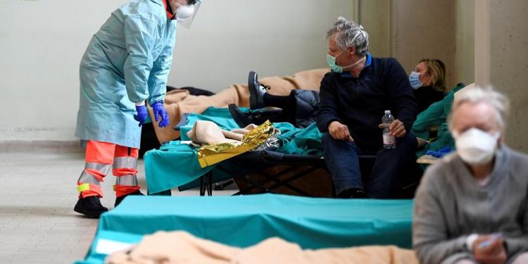 Κορωνοϊός: Εφιαλτική η κατάσταση στην Ιταλία – 349 νέοι θάνατοι στο τελευταίο 24ωρο – Στους 2.158 συνολικά