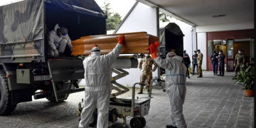 Χώρα Θανάτου η Ιταλία: 919 νεκροί σε ένα 24ωρο – 5.959 νέα κρούσματα