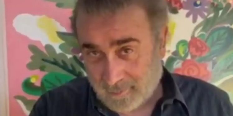 Alldaynews.gr «Κλείσ μέσα!» Το μήνυμα Λαζόπουλου στους Λαρισαίους για τον κορονοϊό