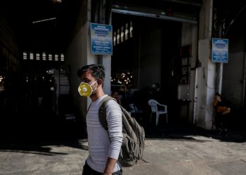 Κορωνοϊός: «Να μην περάσει το μήνυμα ότι ο 40αρης δεν θα πάθει τίποτα» λέει μέλος της επιτροπής του υπ. Υγείας