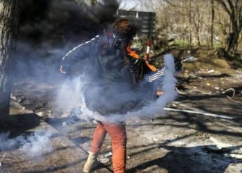 Έβρος: Μετανάστες φωνάζουν «Αλάχ Ακμπάρ» και επιτίθενται σε Έλληνες[video]