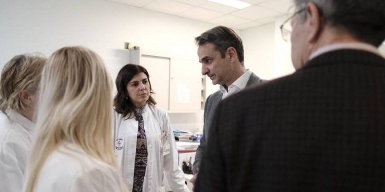 Alldaynews.gr Κοροναϊός: Κύριε Μητσοτάκη ο ίσιος δρόμος είναι αδιάβατος στην πολιτική – Κλείστε τα σχολεία τώρα