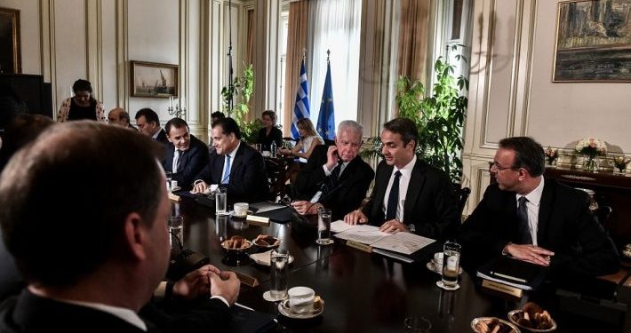 Alldaynews.gr Το απαράδεκτο σχέδιο της Κυβέρνησης για τους μισθούς του Δημοσίου – 300 με 400 ευρώ μισθός