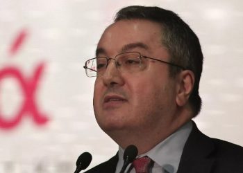 Μόσιαλος: Έρχονται Δύσκολες μέρες-Προς τον Απρίλιο η κορύφωση του κορονοϊού στην Ελλάδα