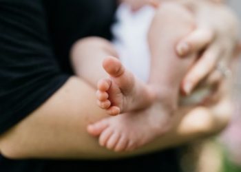 Alldaynews.gr Απέραντη θλίψη στην Ελασσόνα – Βρέφος επτά μηνών έφυγε από τη ζωή