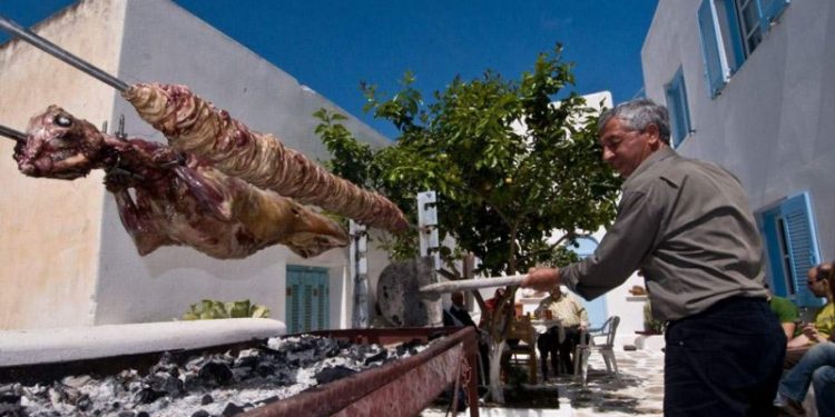 Οριστική η απόφαση της κυβέρνησης! Δεν σουβλίζουμε αρνί φέτος το Πάσχα