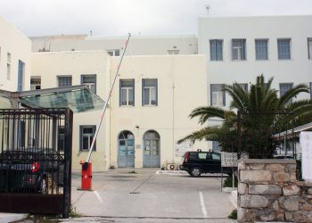 Το πρώτο επιβεβαιωμένο κρούσμα με κορωνοϊό στην Σύρο